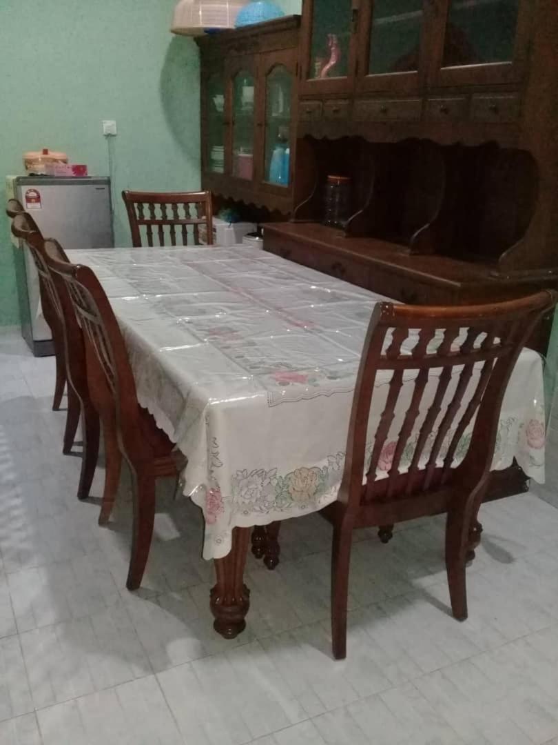 Amimas Homestay Kampong Bagan Samak Εξωτερικό φωτογραφία